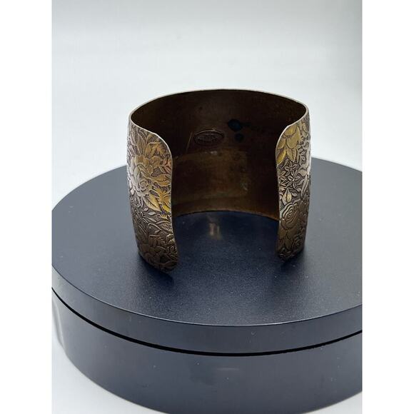 Liz Palacios SF Cuff Bracelet Wide Large Purple Glass Rhinestone Crystals
Ornate - Picture 7 of 10